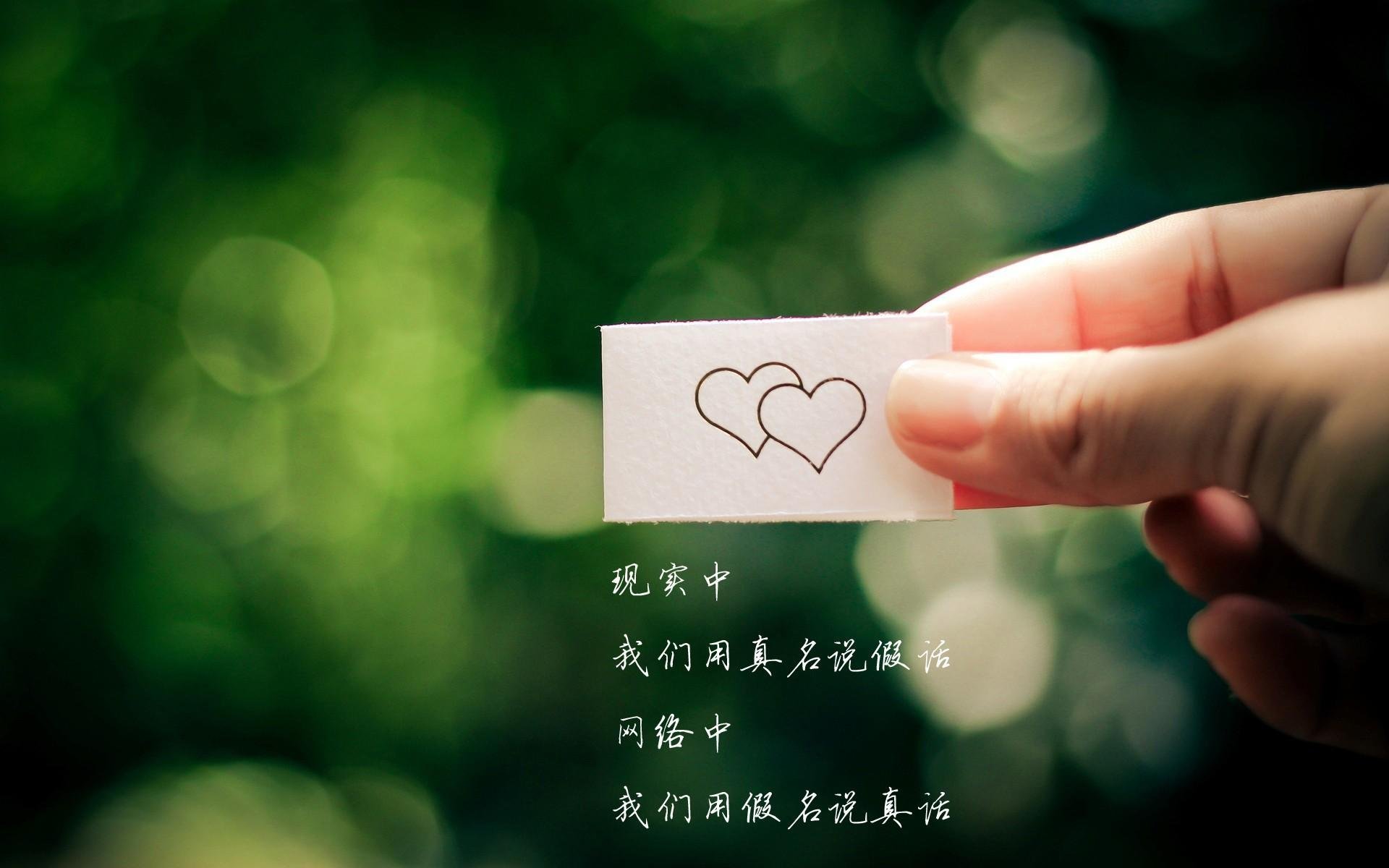 “挥拍如风，壁球挑战极限！高新区全民健身馆迎来速度与耐力之战”